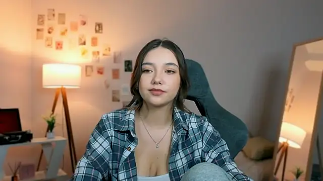 Vexorine online show from April 22, 7:33 pm