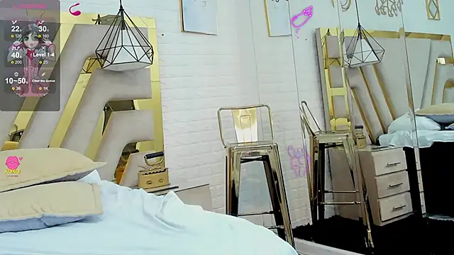 molly madisson  online show from December 19, 7:50 pm