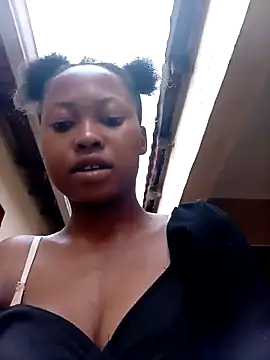 Sweethoneypot25 online show from December 18, 3:06 pm