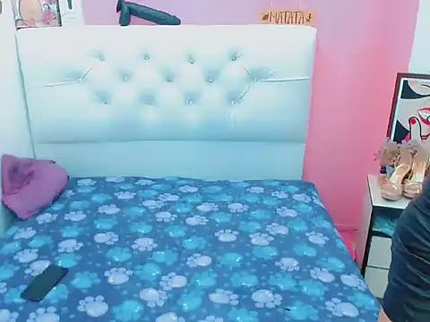 xwetdreamsx online show from April 22, 8:28 pm