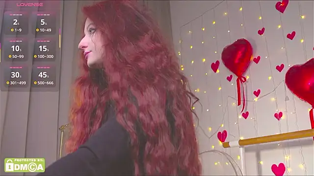 caty cuddly online show from February 11, 9:38 pm