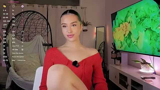 ShyColette online show from April 23, 8:00 am