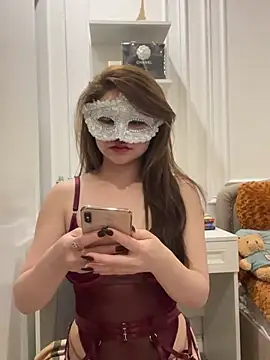 Queen-of-Love online show from March 28, 7:13 pm