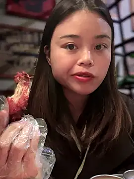 Toffee-00 online show from December 2, 11:01 am