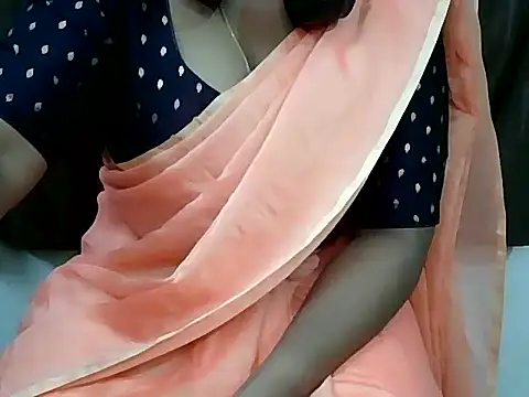 cleopatra9999 online show from April 19, 6:32 pm