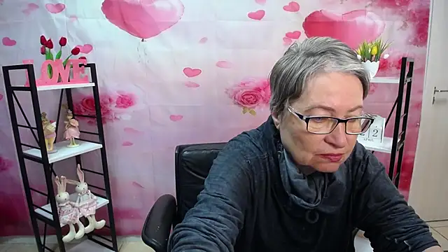 OlgaLuck online show from April 22, 5:04 am