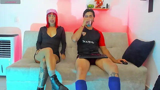 heteros curious online show from April 26, 12:30 am