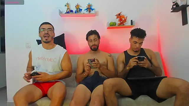 heteros curious online show from April 27, 11:46 pm