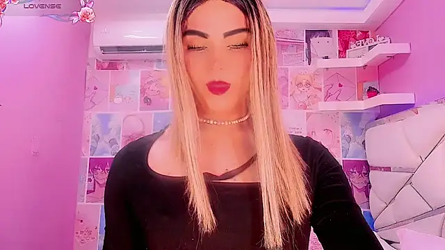 DaleskaSanchez online show from March 5, 8:48 pm