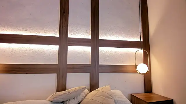 SarhaVega online show from April 18, 7:07 pm