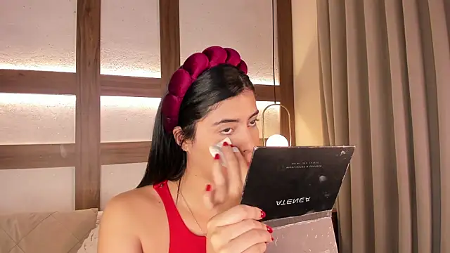 SarhaVega online show from April 26, 1:09 pm