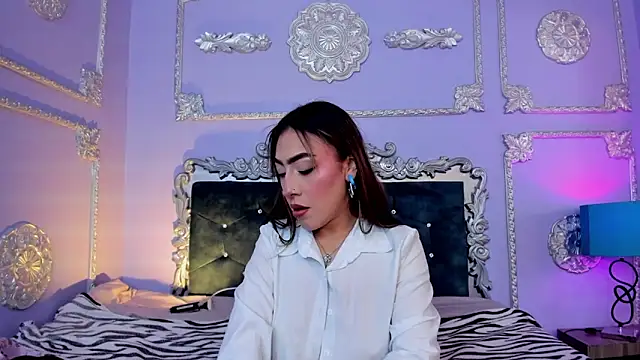 DhaliaRosse online show from February 6, 3:32 am