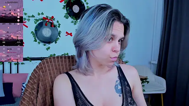 LiraBelle online show from June 5, 3:21 am
