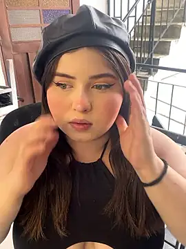 Kitty Bms  online show from January 12, 7:41 pm