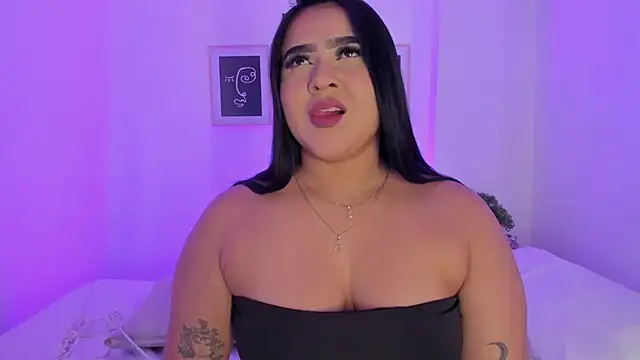 alejandrarojas  online show from April 23, 12:51 pm