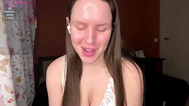 SanoraVillnave online show from February 25, 2:48 pm