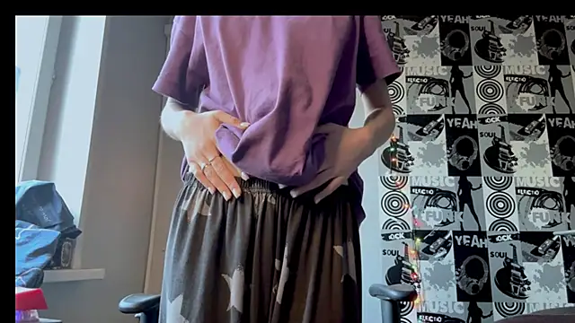 helgicuteness online show from December 15, 7:35 am