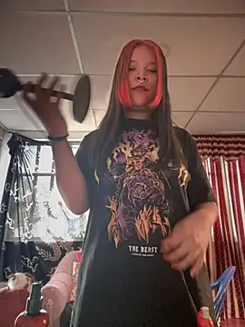 A Good Witch online show from April 7, 8:33 pm