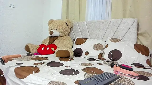 lia sweetty online show from November 30, 1:10 am