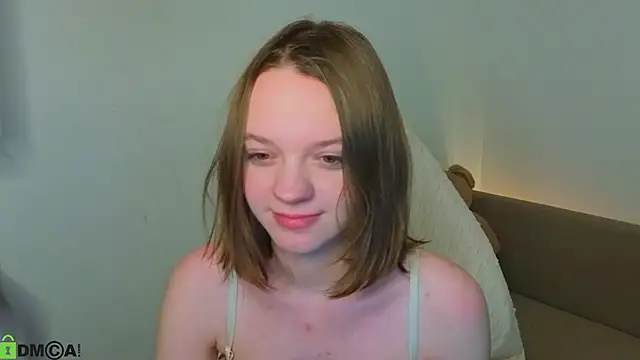 Olivia Riesz online show from March 11, 1:10 am