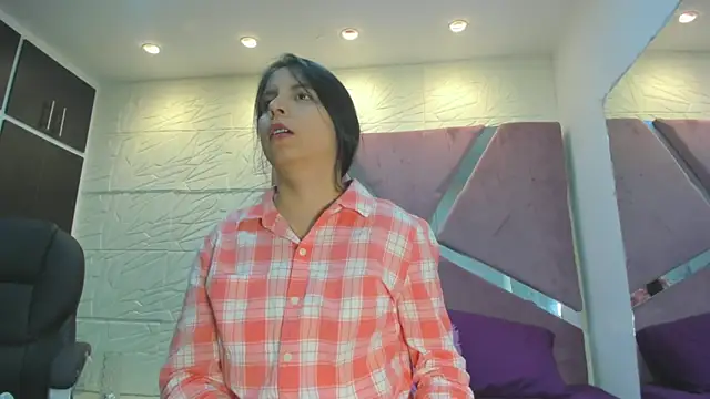 sol-angel online show from April 25, 4:15 pm