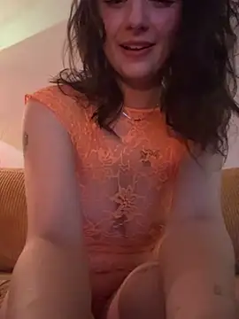 lilliabloom online show from January 17, 6:10 am