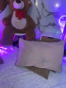 Kattie sweet1 online show from April 17, 1:24 pm