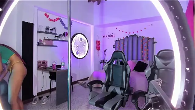 Polett Amaranta online show from April 23, 12:01 pm