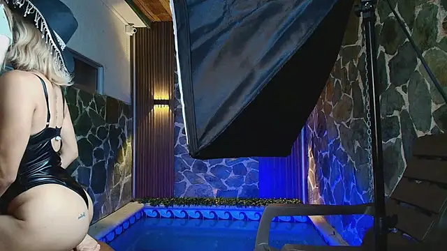 cata muakgb online show from April 23, 3:47 pm