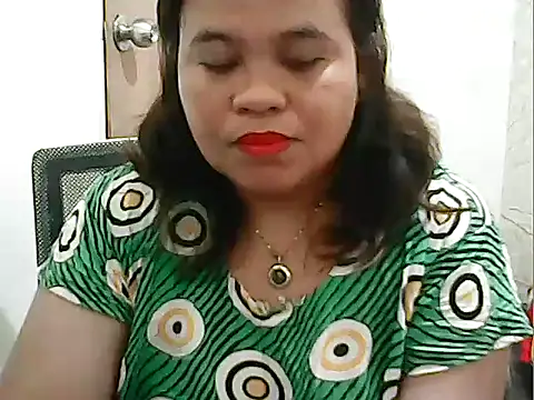 cutechubby online show from April 25, 6:38 pm