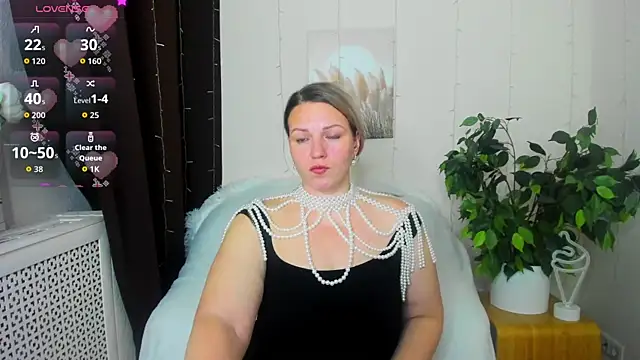 Alison star  online show from December 4, 1:52 am