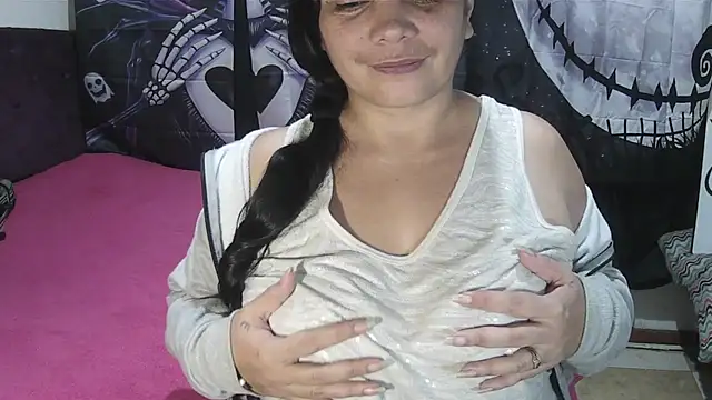 vivian-milf online show from June 6, 7:03 am