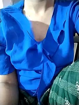 RASHMI SHARMA9 online show from March 14, 2:51 pm