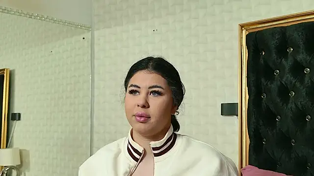 MegaBoobsDeee online show from December 23, 5:00 am