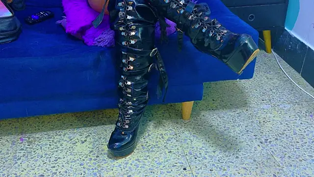 AriesVelvet online show from April 21, 4:30 am