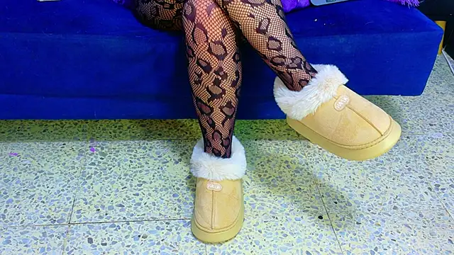 AriesVelvet online show from April 29, 4:05 am