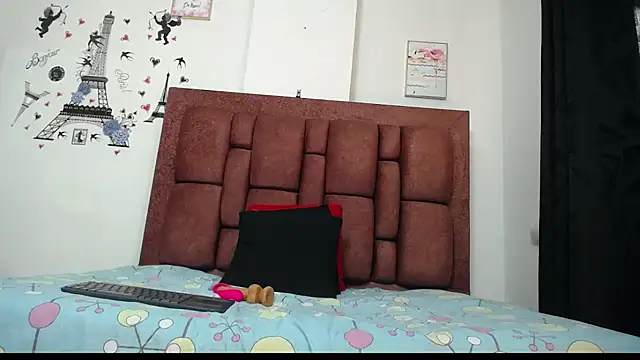 varascott online show from April 24, 1:03 pm