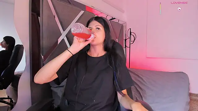 ZafiraNavarro online show from December 22, 12:03 am