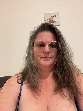 bea french curvy online show from April 25, 9:23 pm