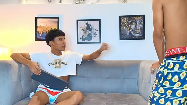 COUPLES BOYS online show from March 5, 1:45 am