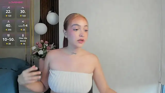 AliceHills  online show from January 7, 12:41 pm