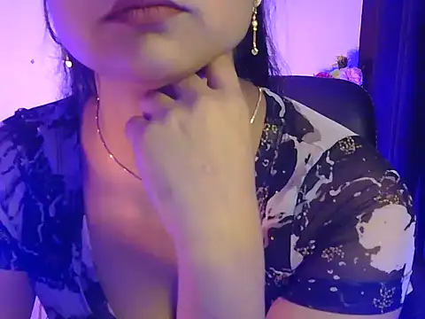 cute rohani1 online show from December 13, 8:04 pm