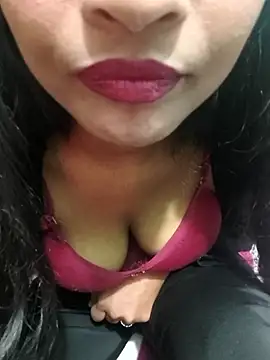 Zoyaa-Zubair online show from January 8, 7:18 pm