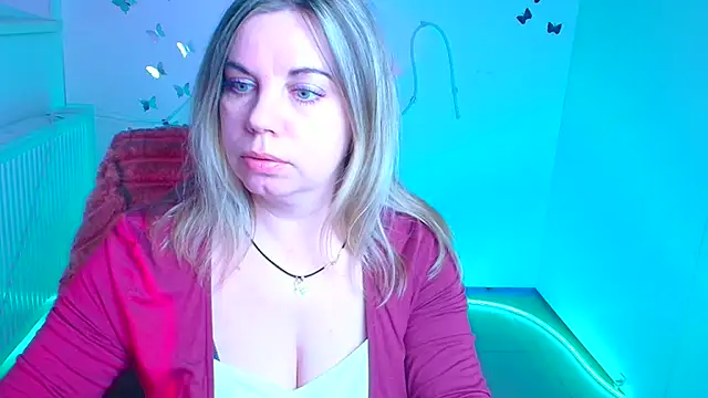 Amanda Swannn online show from April 23, 12:01 pm