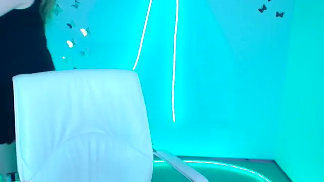 Amanda Swannn online show from January 7, 7:01 am