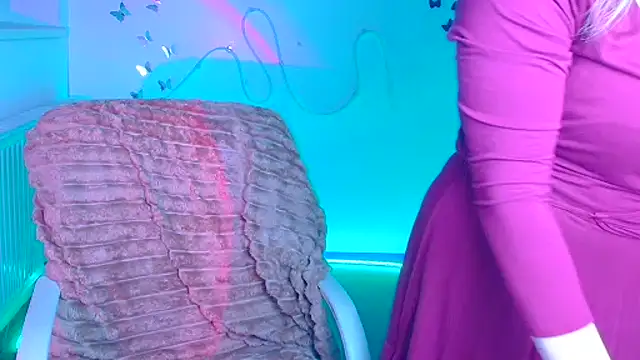 Amanda Swannn online show from April 20, 12:08 pm