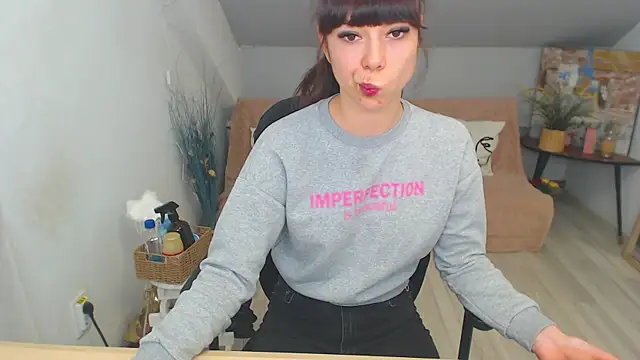 MayaWill online show from November 27, 3:04 pm