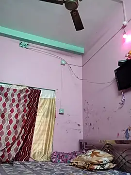 Cute diya023 online show from April 24, 11:51 pm