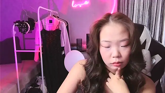 valkirii online show from January 19, 4:30 am