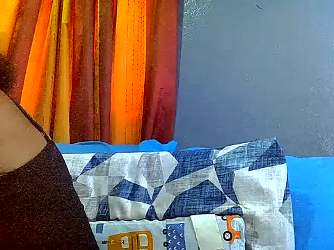 PreettyTee online show from July 26, 1:41 pm